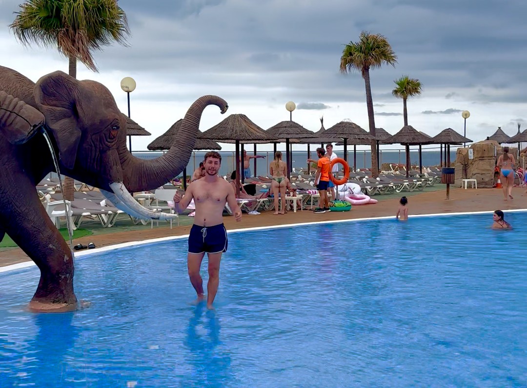 Piscina infantil Holiday World