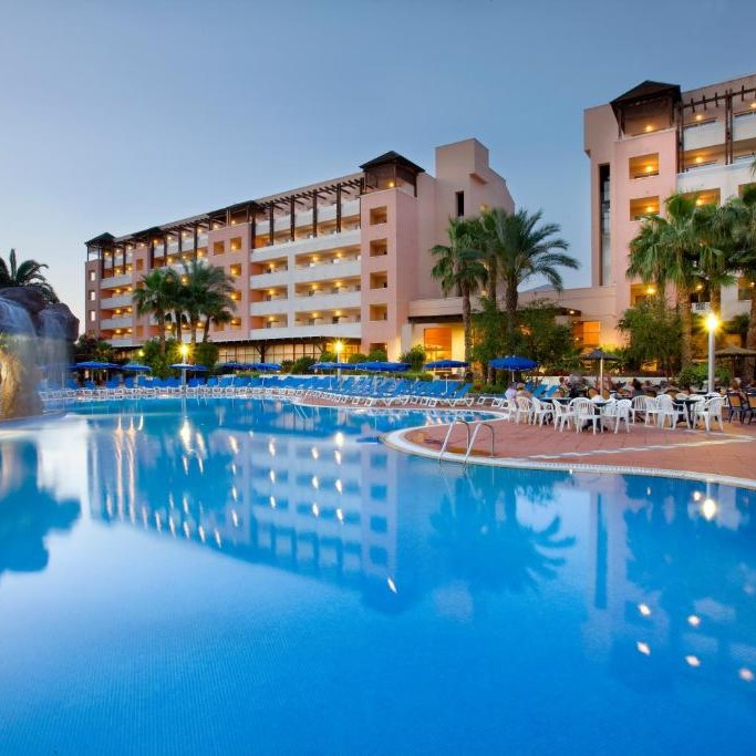 Piscina H10 Salauris