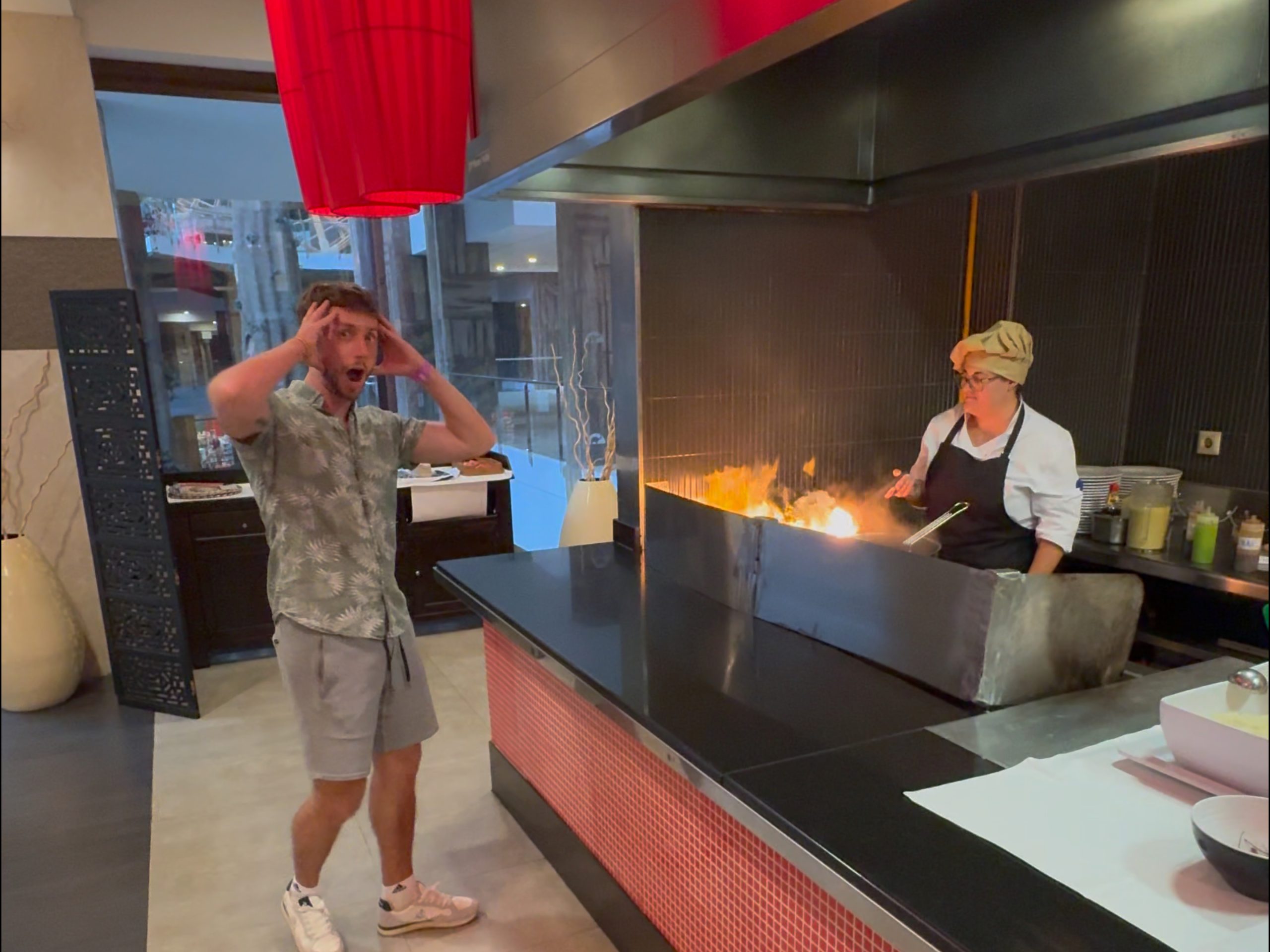 Restaurante Uro Wok Holiday World Polynesia