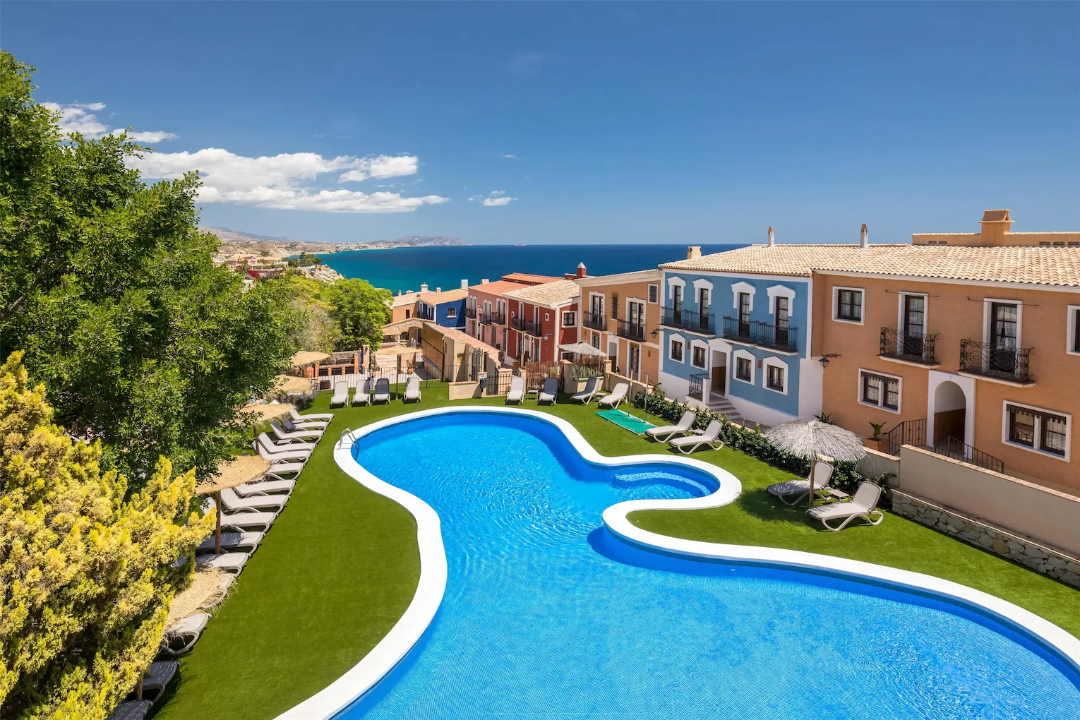 Vistas Occidental Pueblo Acantilado