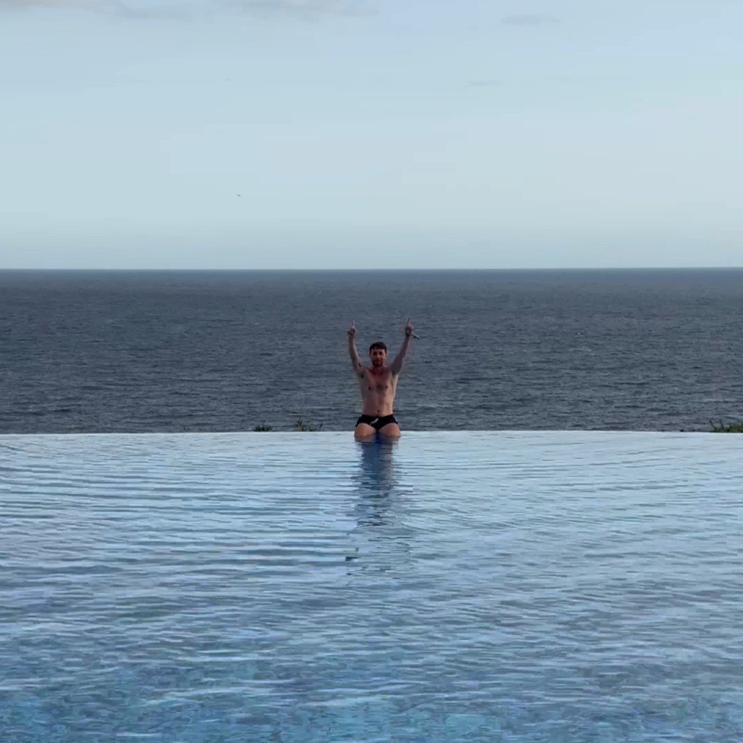 Piscina infinita Playacalida