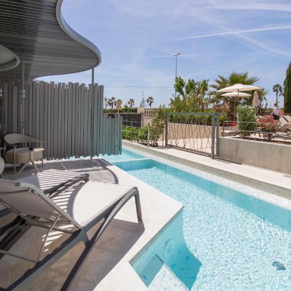 Piscina privada Golden Taurus