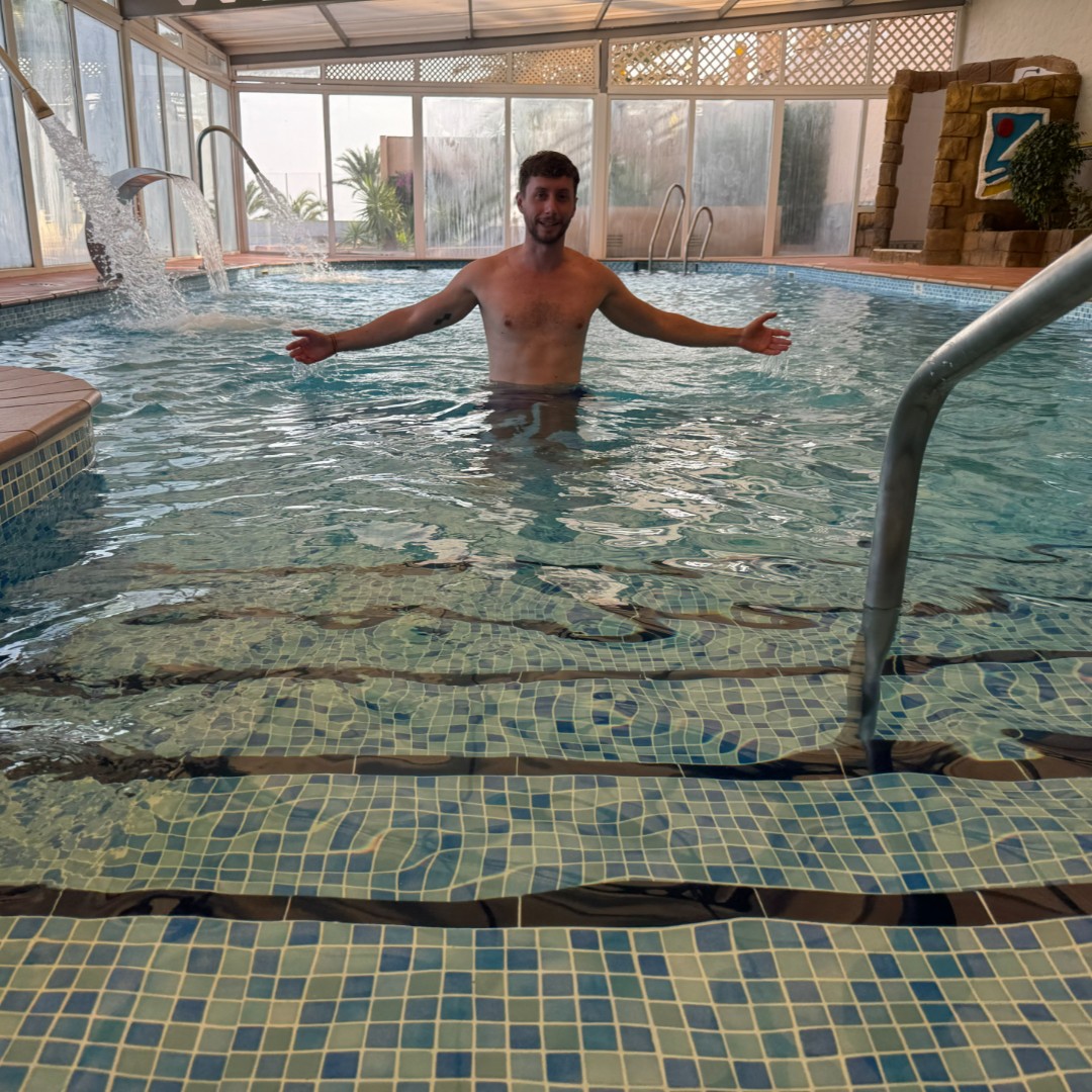 Playa frente al hotel