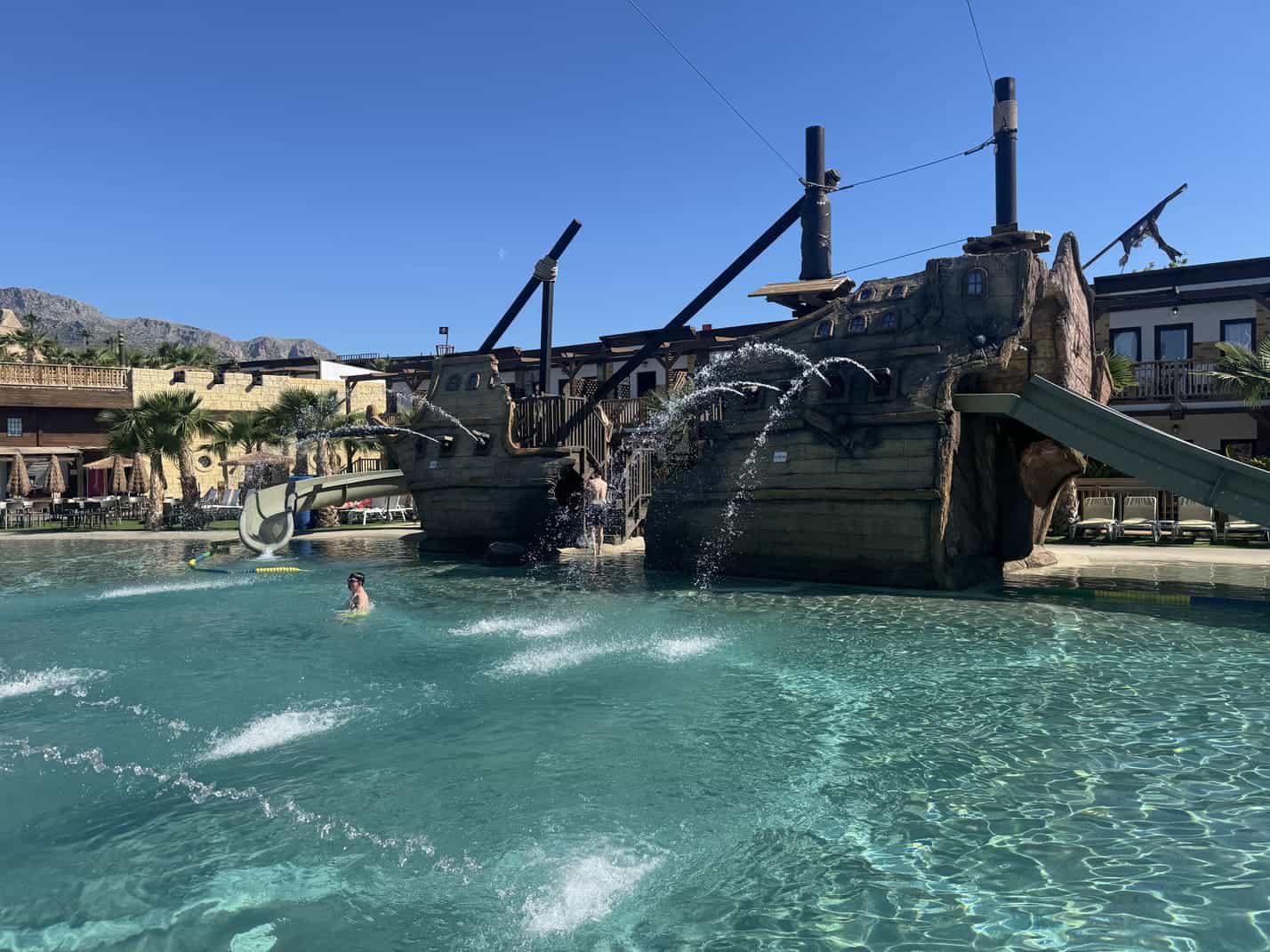 magic-pirates-island-piscinas-pirates-016