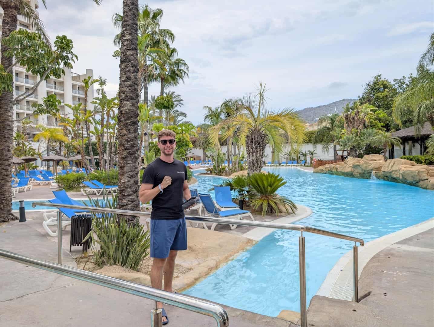 piscina-melia-benidorm-descubriendo-viajes-4