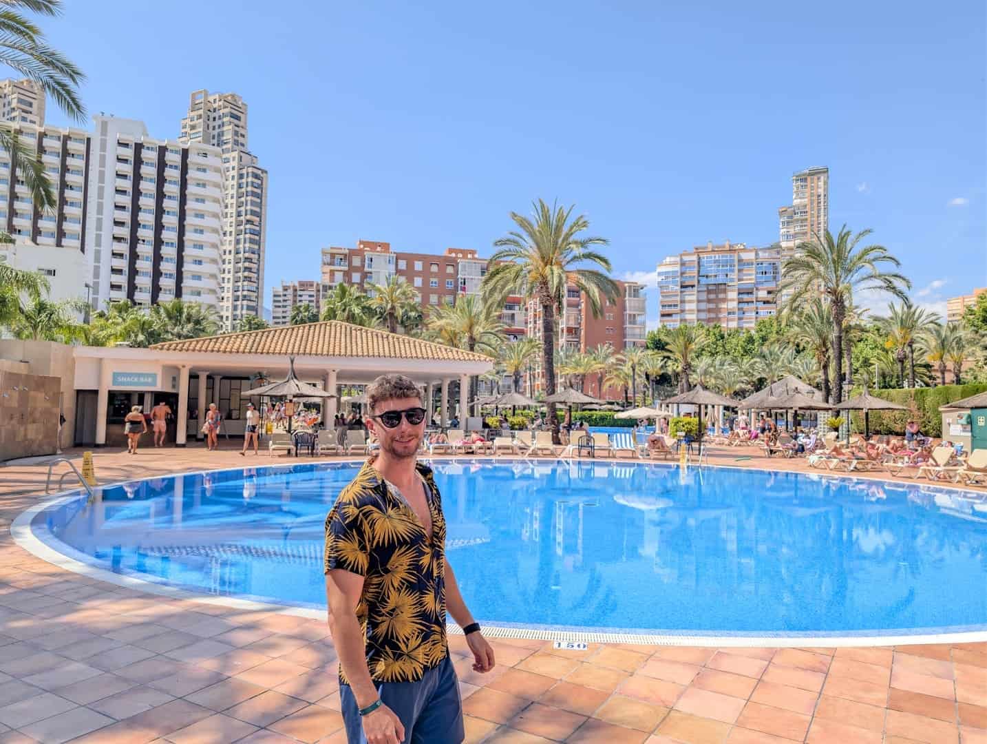 Sol Pelicanos Ocas pool gardens