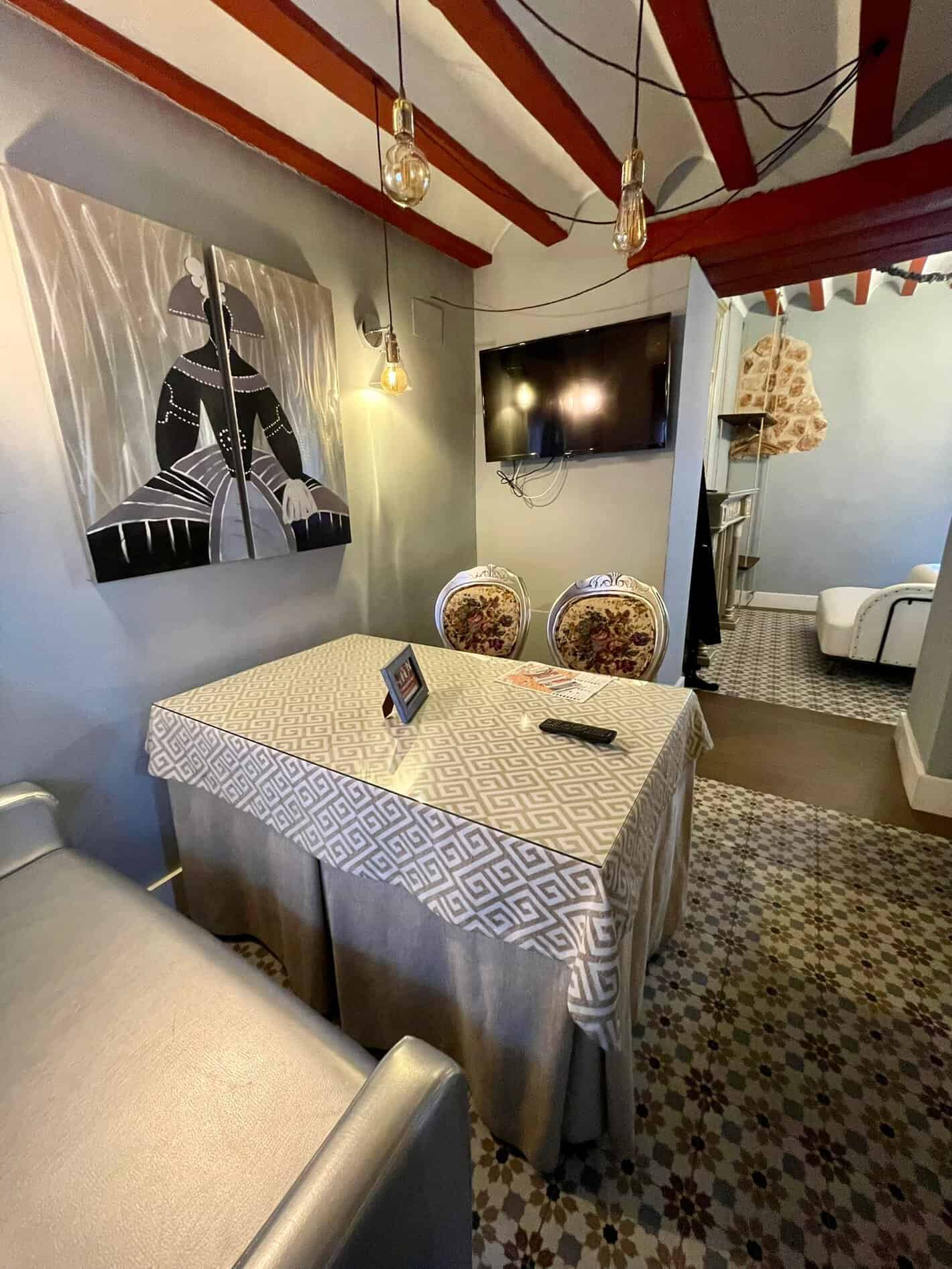 Salón de la suite en El Retiro del Teatro, en Almagro