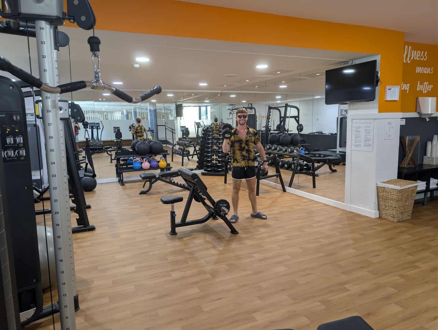 gimnasio-iberostar-waves-malaga-descubriendo-viajes-01