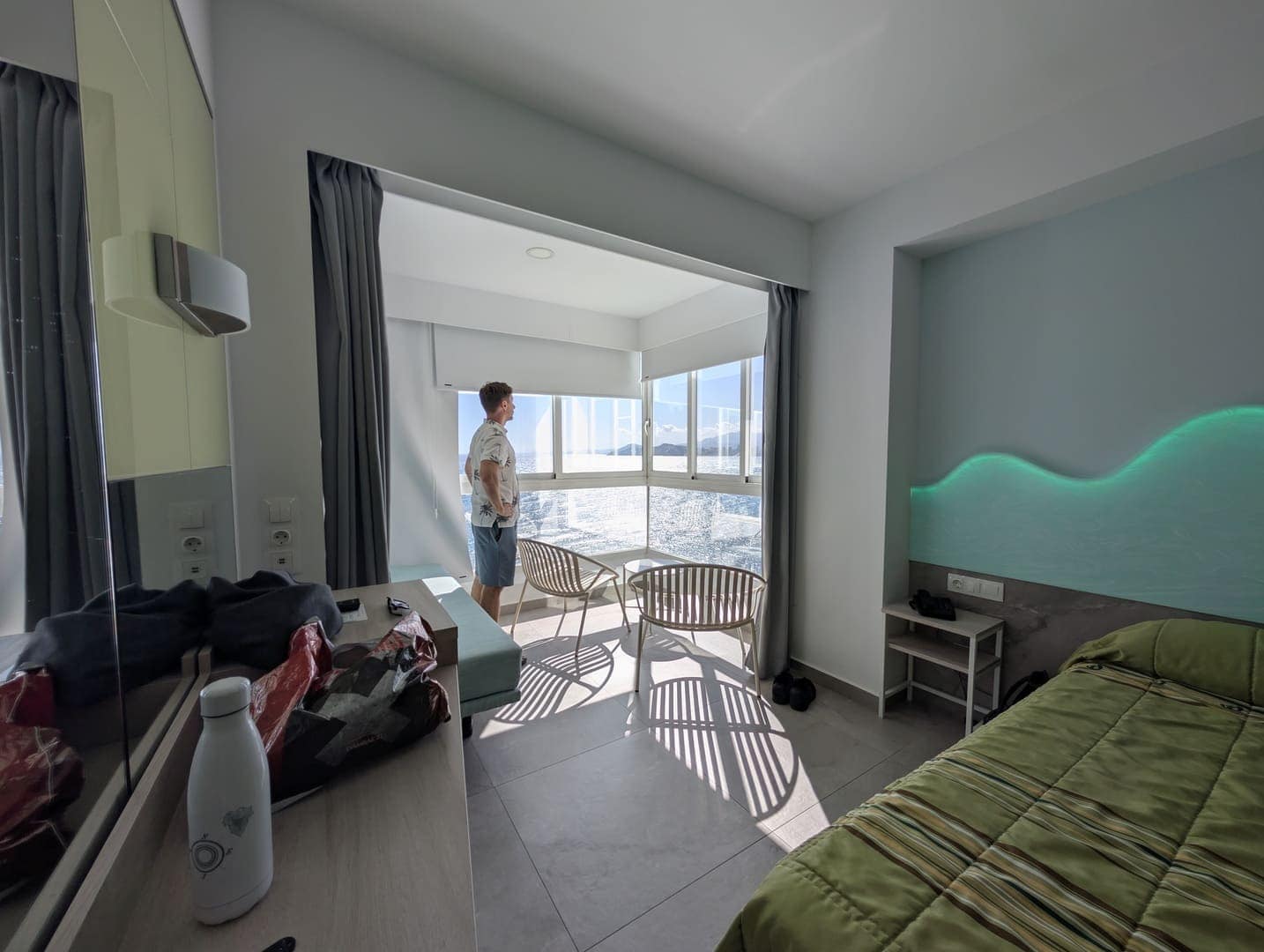 Hotel Benikaktus glass terrace sea view