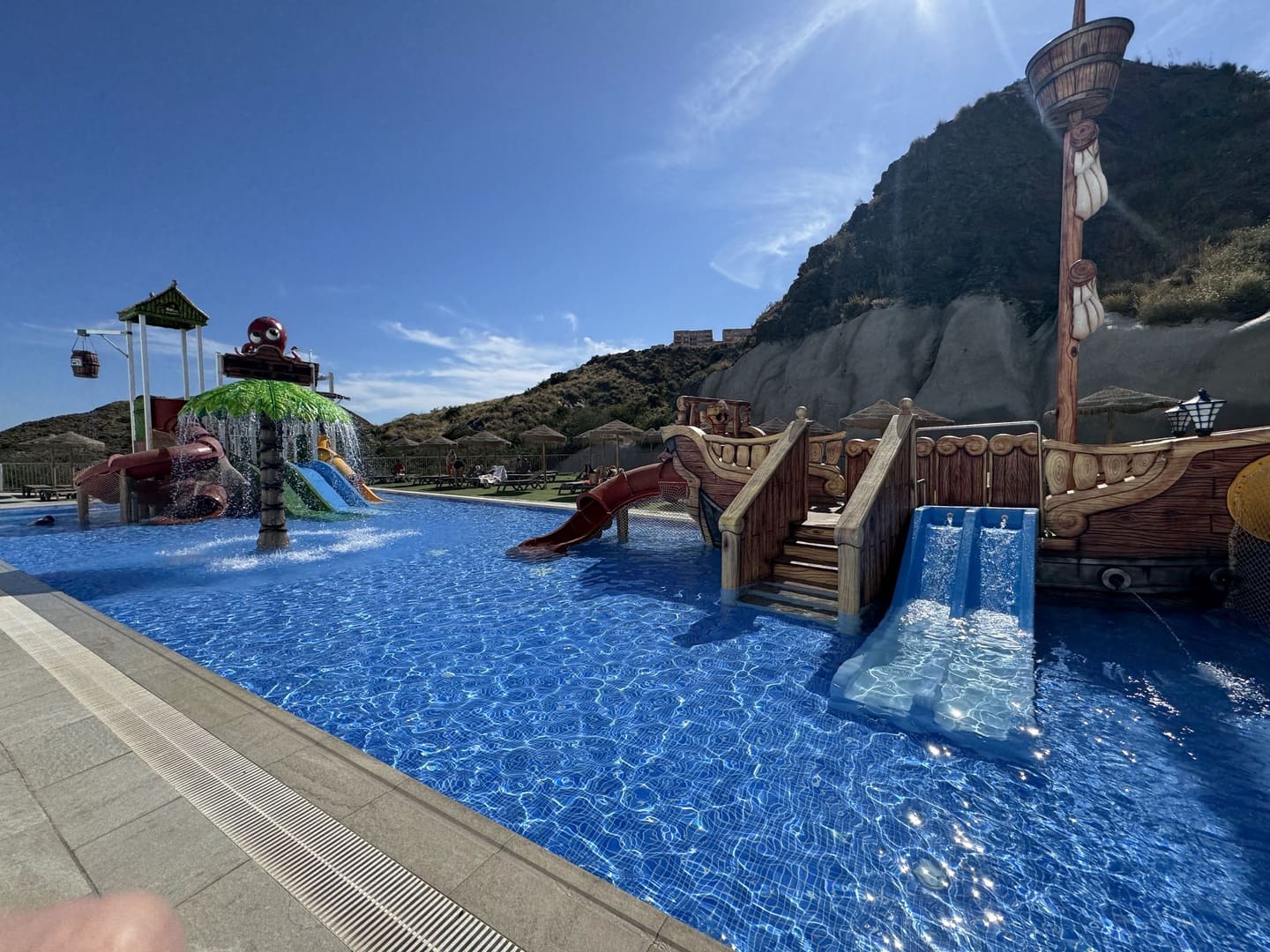 Best Indalo pool with sunbeds and gardens