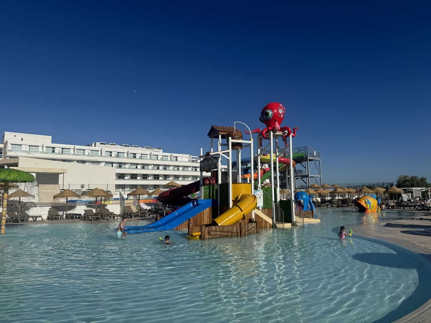 piscina-best-oasis-tropical-descubriendo-viajes-04