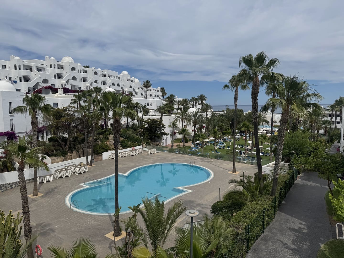 piscina-best-pueblo-indalo-descubriendo-viajes-02