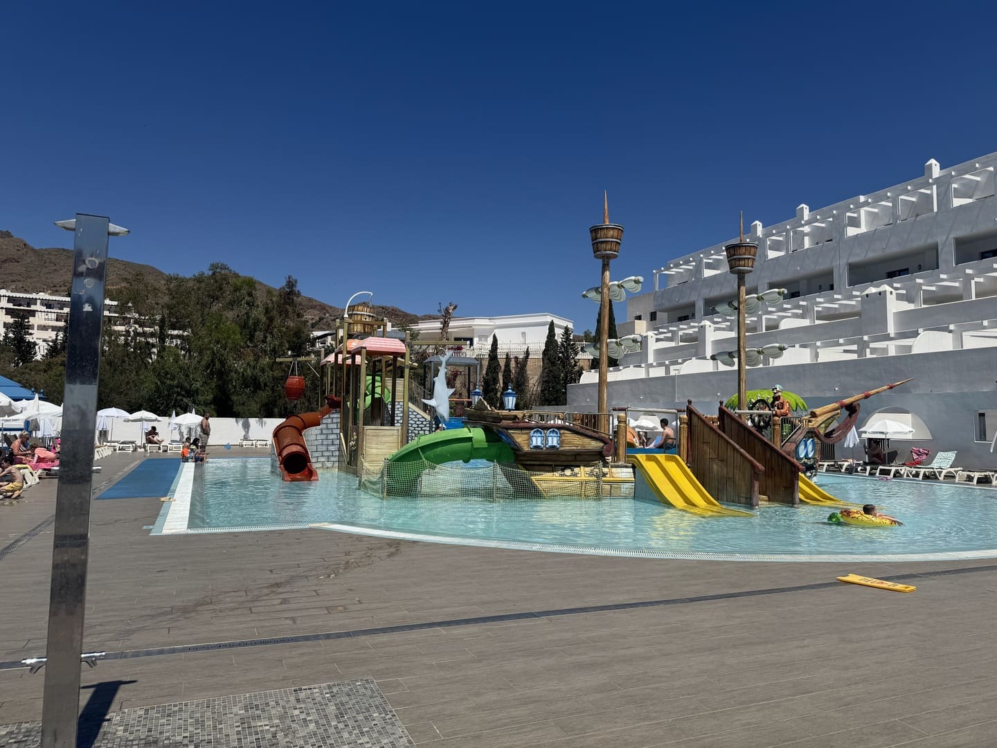 piscina-best-pueblo-indalo-descubriendo-viajes-05