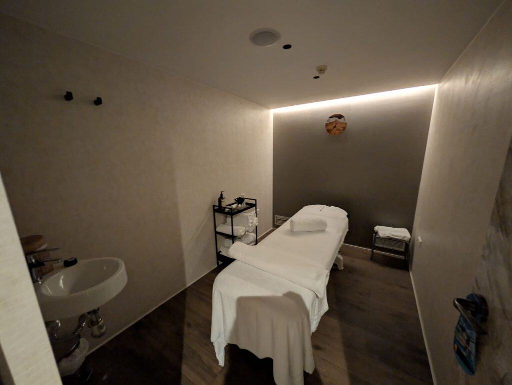 Cabina de masaje individual del spa del BCL Levante Club