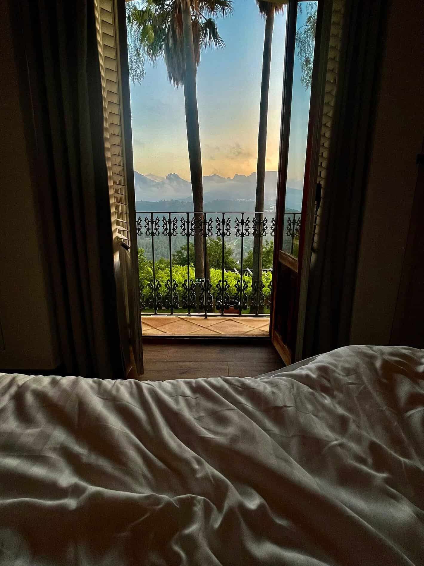 Vistas a la montaña desde la cama