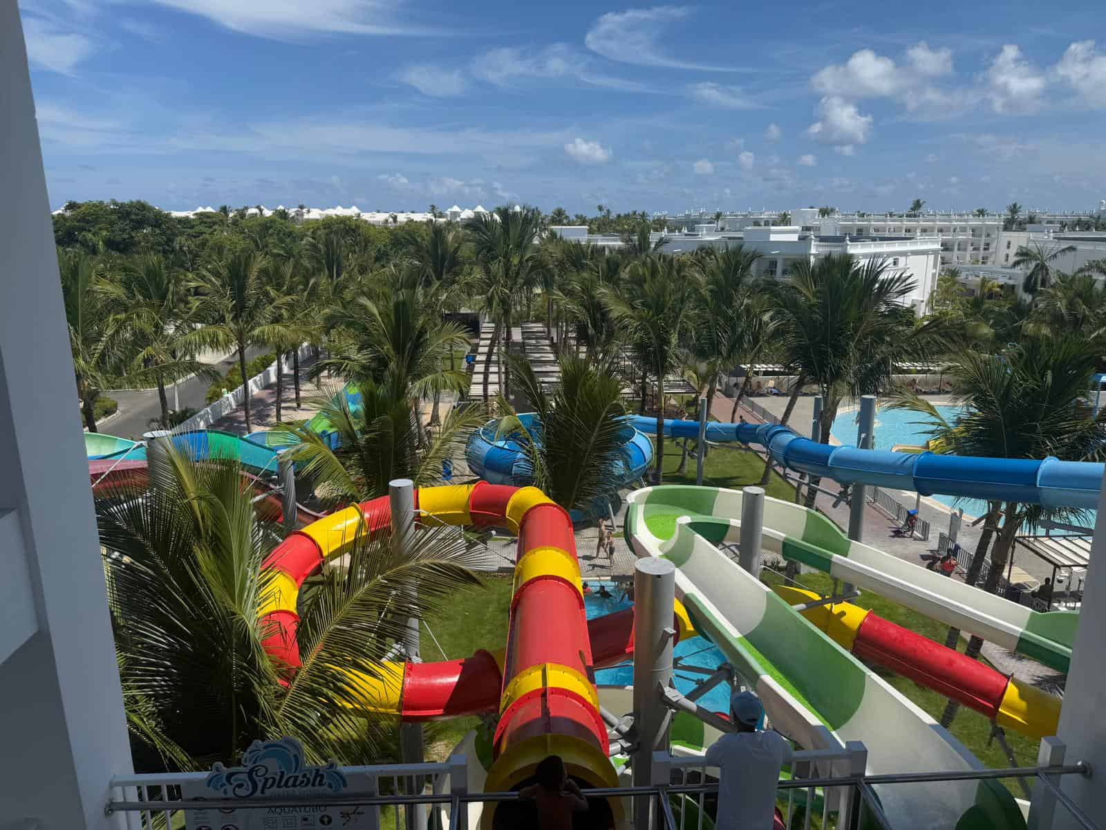 Zona infantil del parque acuático RIU cerca del RIU Bambú