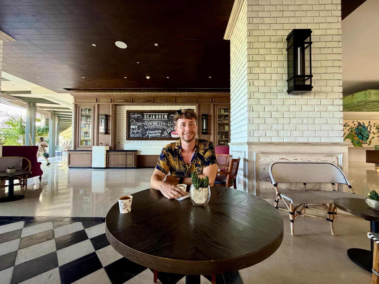 Café de la cafetería del Hyatt Zilara Cap Cana