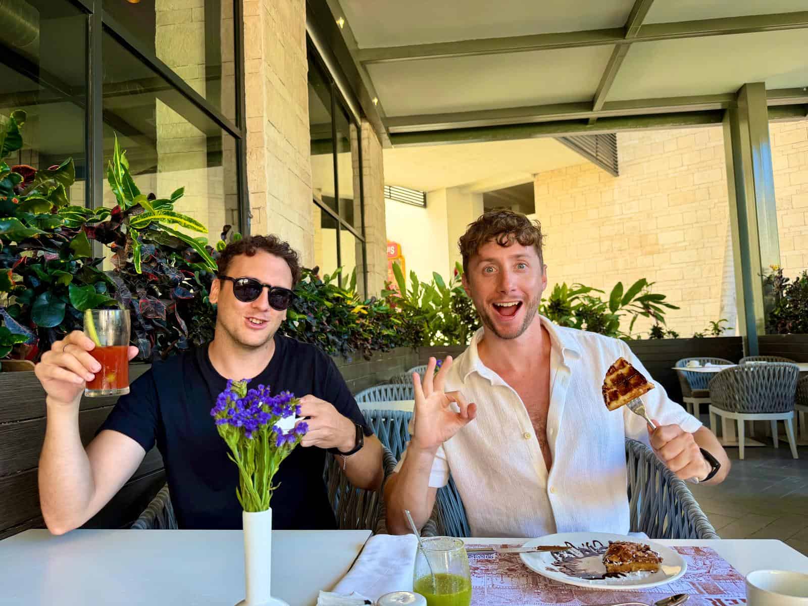 Desayuno en la terraza del buffet del Hyatt Zilara Cap Cana