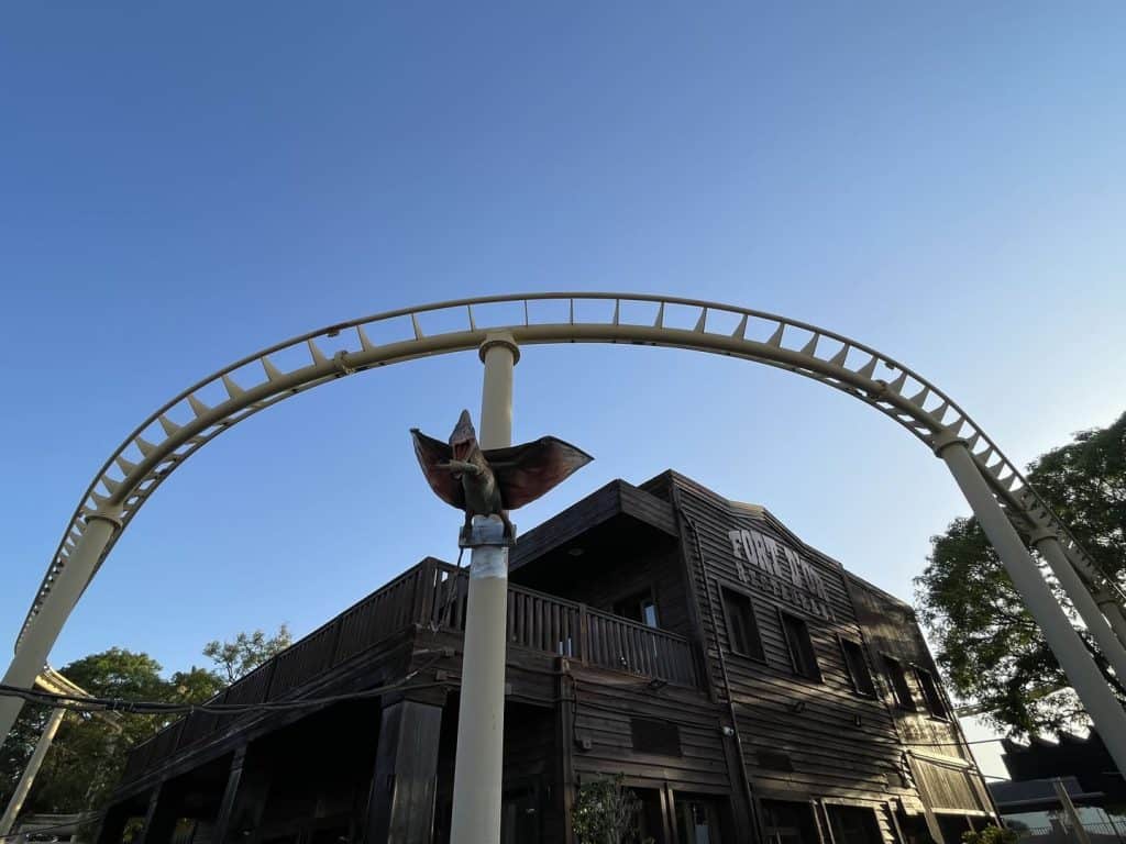 Montaña rusa parada del antiguo parque de atracciones de Marina d'Or