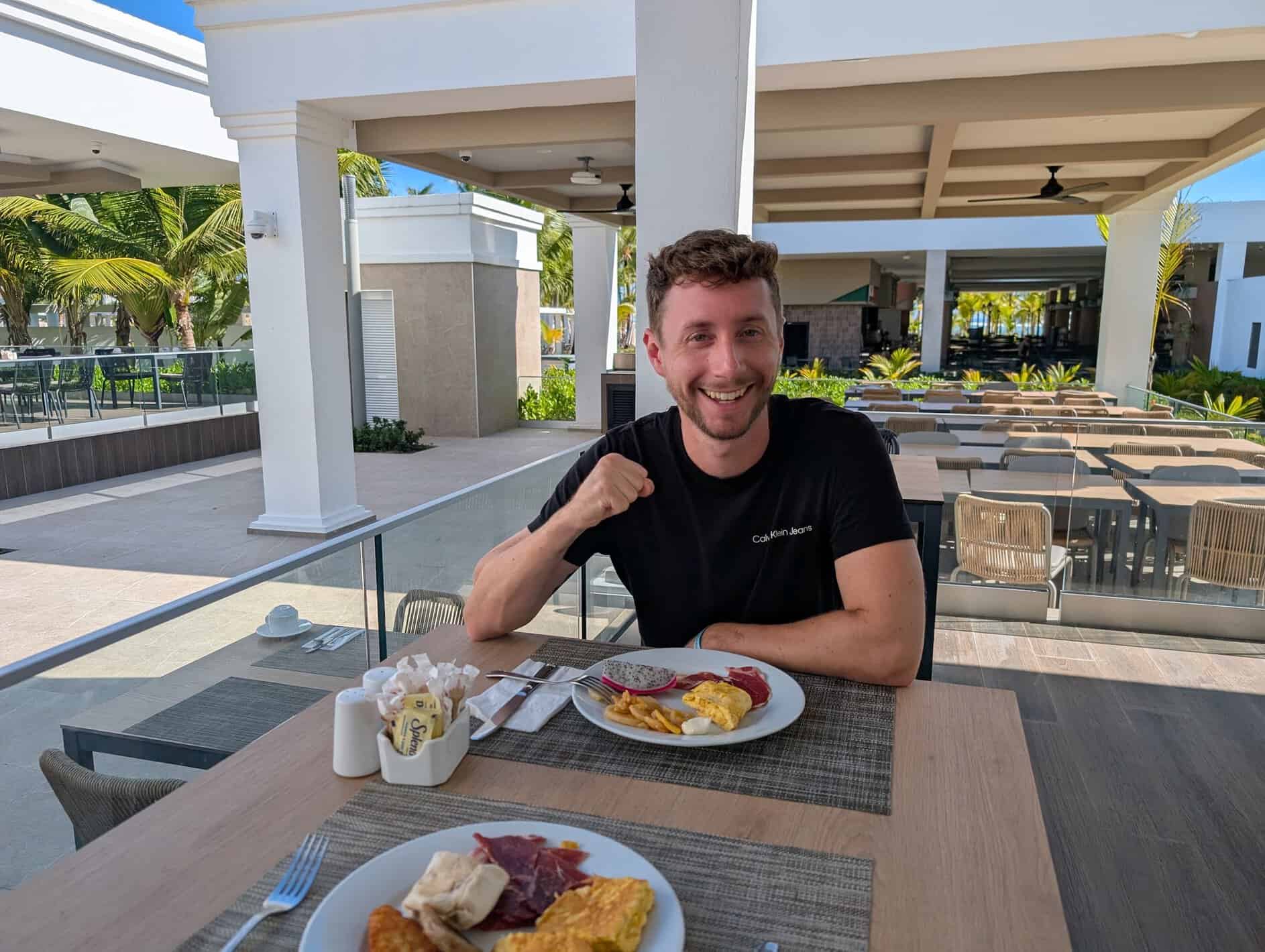 Terraza del desayuno del RIU Palace Bávaro