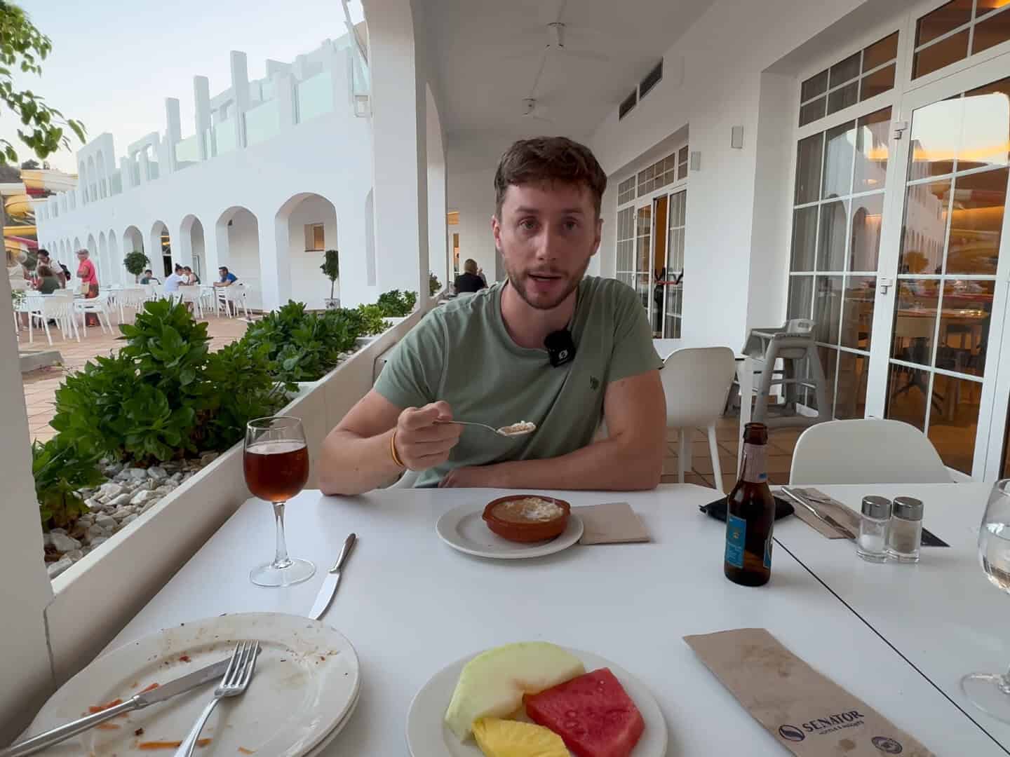 Almuerzo en el buffet del Hotel PlayaMojácar