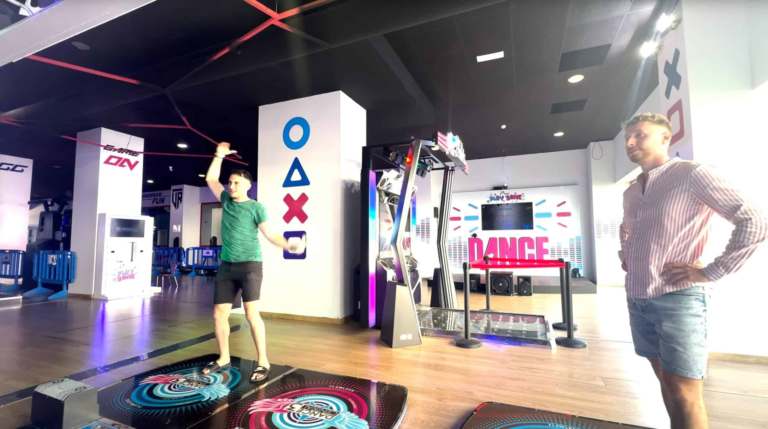 La Game Zone del Magic Sports, con los simuladores y las máquinas