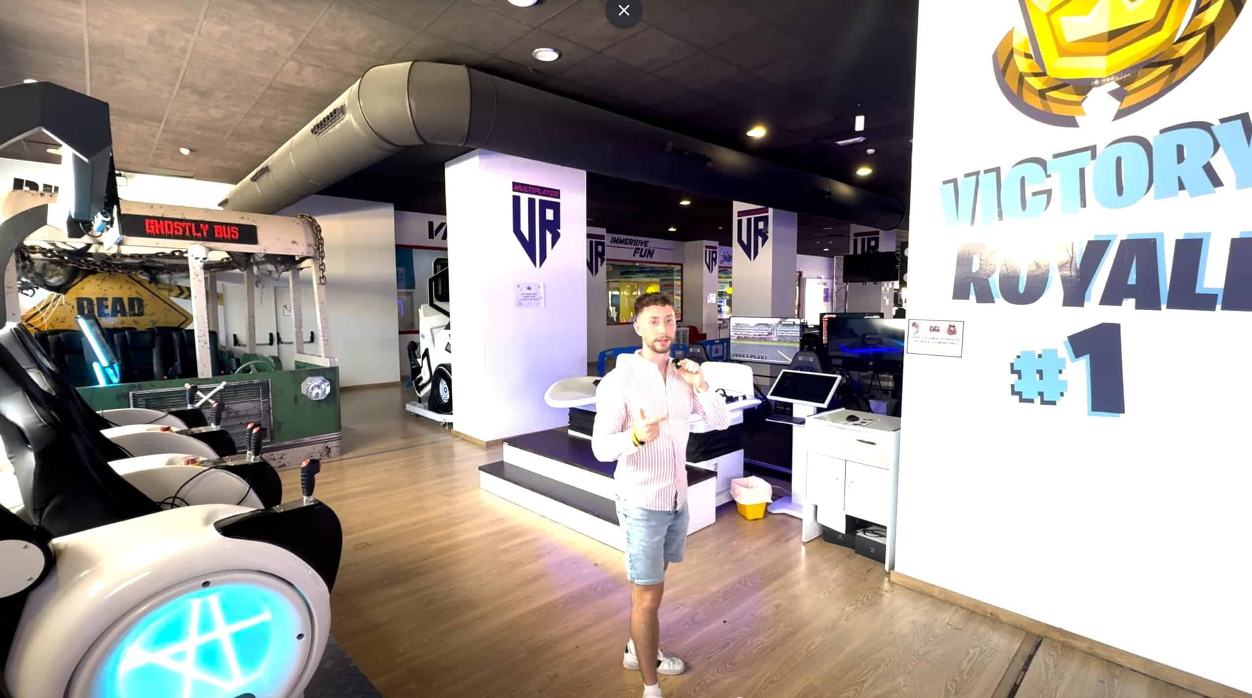 Zona de realidad virtual de la Game Zone de Magic World