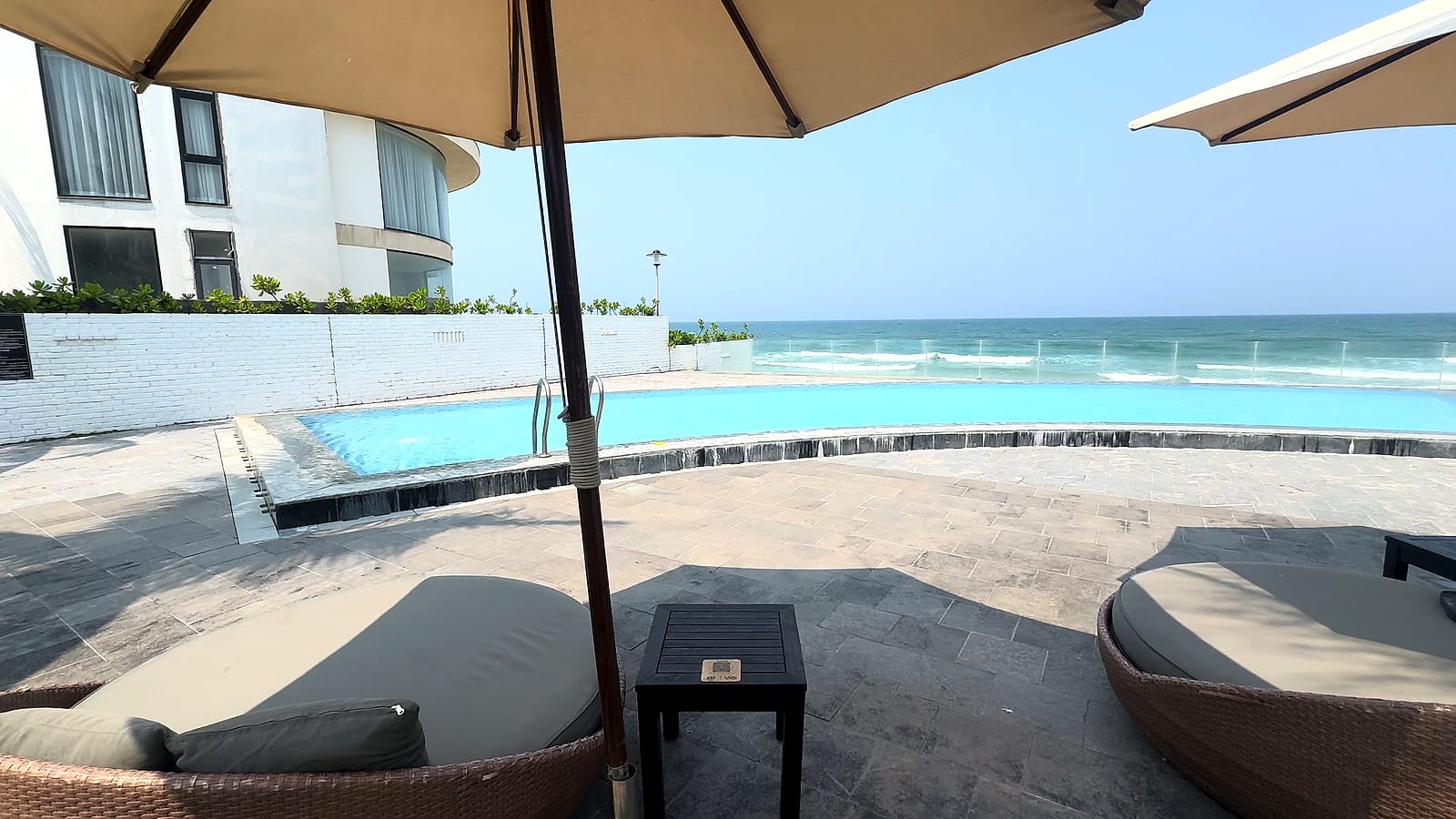 Infinity pool del Meliá Danang