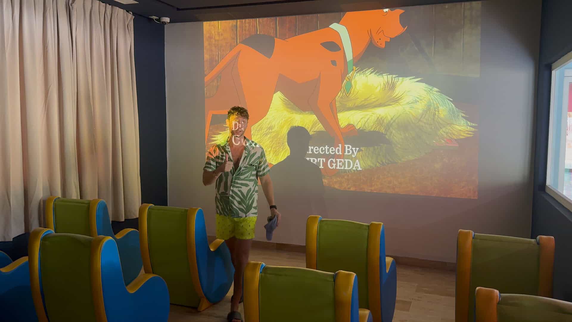 Sala de cine del miniclub del Meliá Caribe Punta Cana