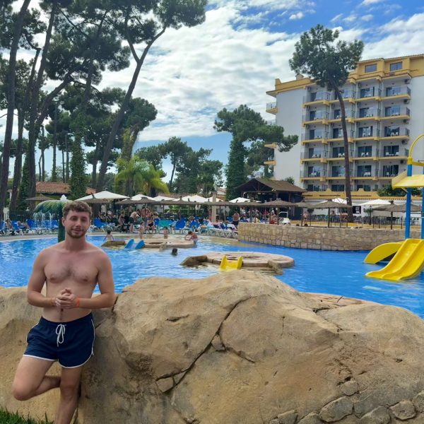 Piscina aluasun málaga - descubriendo viajes (1)